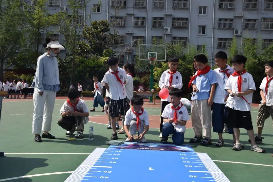 【奚小 科技节】第二届科技节暨“奇思妙想校长杯”DIY分享会 扬帆起航