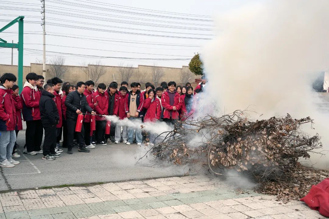 校园安全共担当——共建平安校园