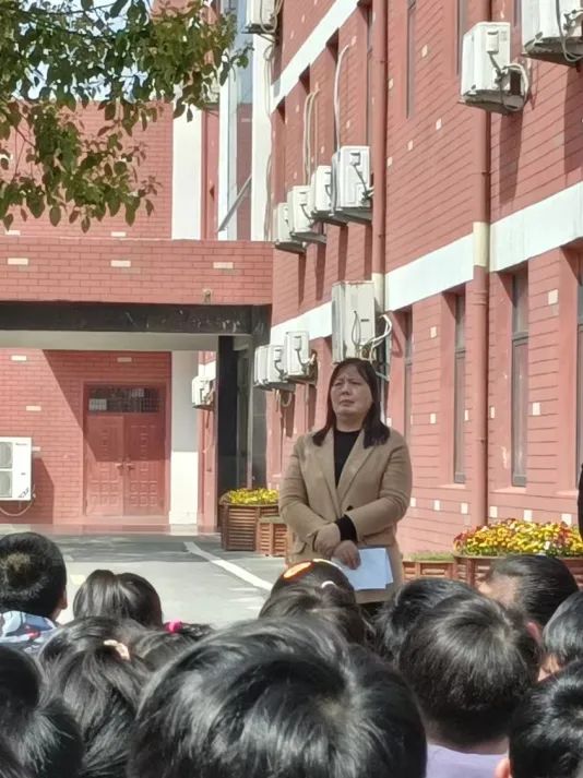 好书浸润心灵 经典启迪人生——邳州市实验小学第六届读书节启动仪式